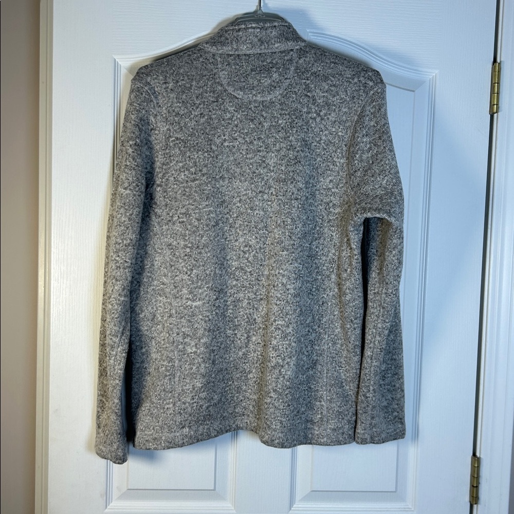 Woolrich Men's Heathered Gray Quarter Zip-Up Sweater
Size Medium - Picture 4 of 4